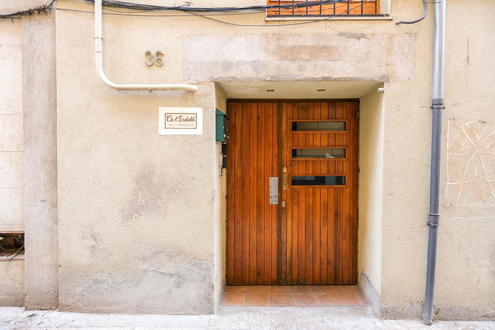Ferienwohnung Ca Leudald 1 Descubre Besalu En Familia Exterior foto
